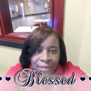 Meet your Posher, Iris